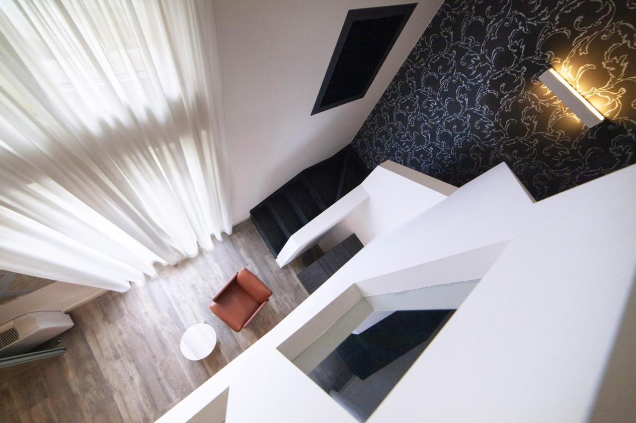 Hotel Al Campanile - Luxury Suites & Apartments Baveno Zewnętrze zdjęcie