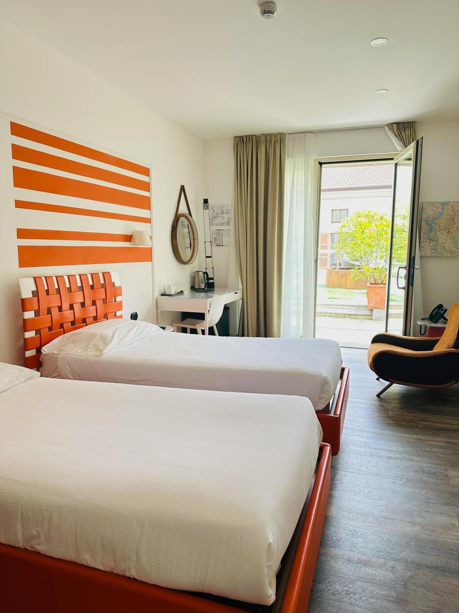 Hotel Al Campanile - Luxury Suites & Apartments Baveno Zewnętrze zdjęcie