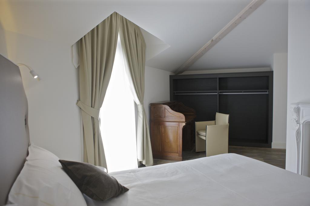 Hotel Al Campanile - Luxury Suites & Apartments Baveno Zewnętrze zdjęcie